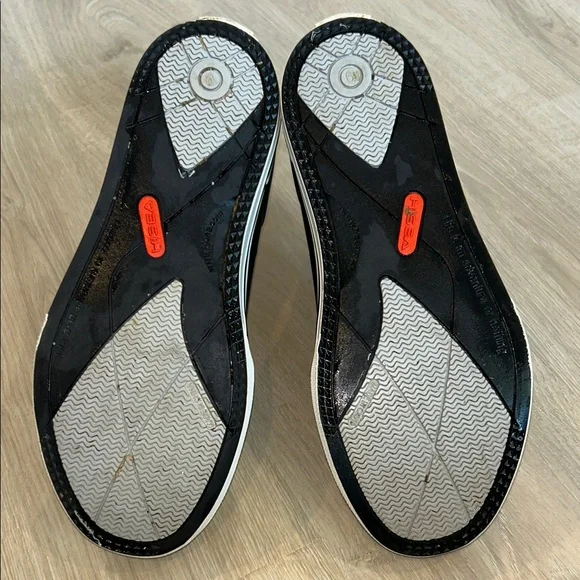 HISEA Black Slip-On Rain Fishing Boots - Picture 5 of 5